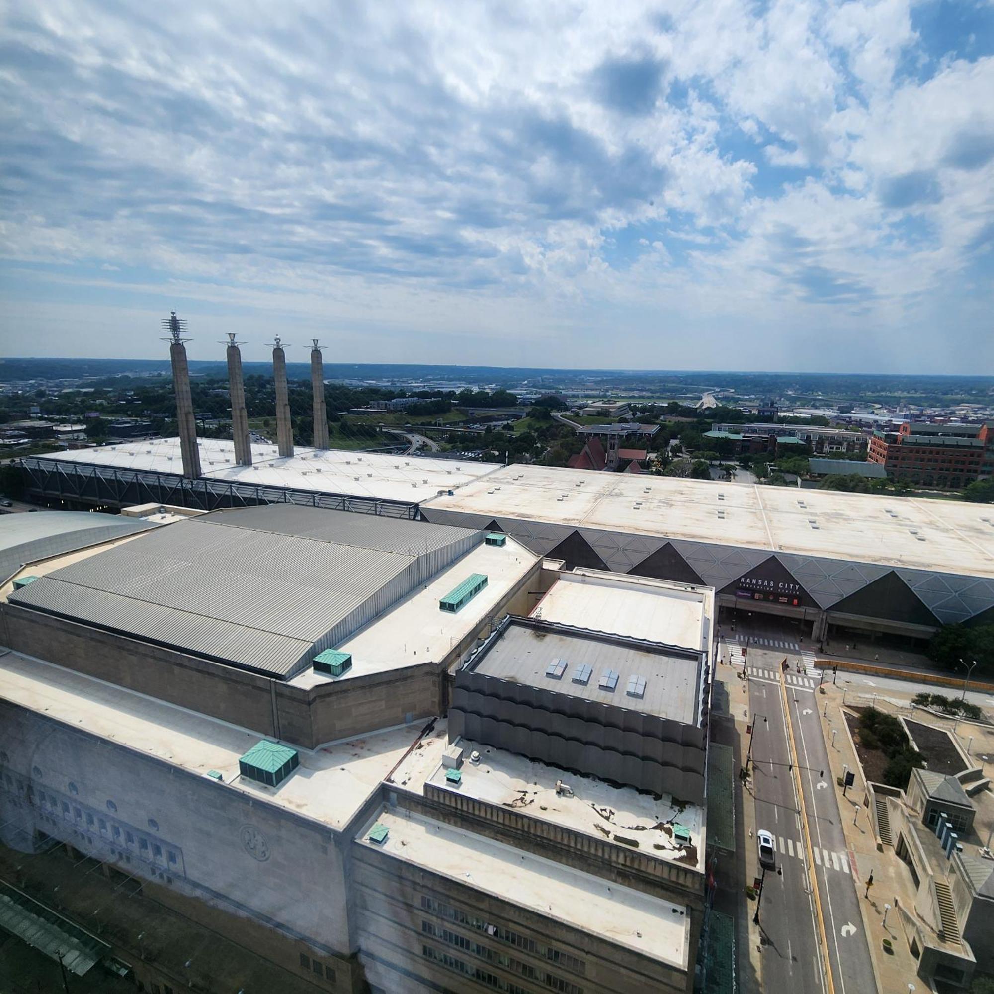 Crowne Plaza Kansas City Downtown By Ihg Eksteriør billede